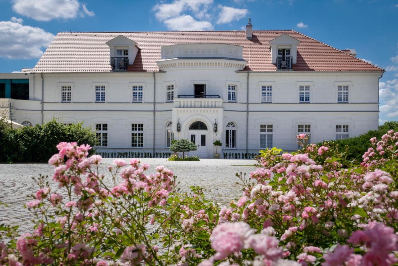 Palac Na Opieszynie Września Exterior foto
